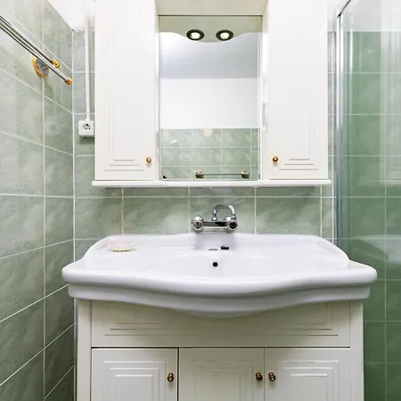 A Nostalgic Getaway In Plovdiv's Historic Quarter By Flat Mаnager Apartmán *