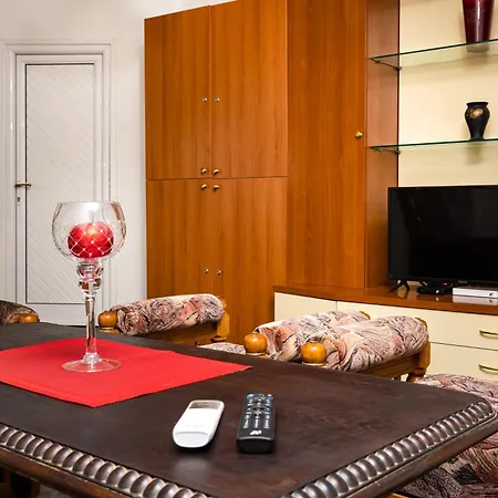 A Nostalgic Getaway In Plovdiv's Historic Quarter By Flat Mаnager شقة *