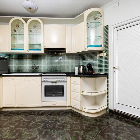 A Nostalgic Getaway In Plovdiv's Historic Quarter By Flat Mаnager بلوفديف