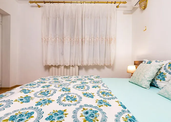 A Nostalgic Getaway In Plovdiv's Historic Quarter By Flat Mаnager