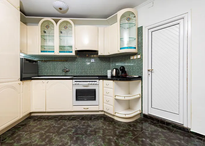 A Nostalgic Getaway In Plovdiv's Historic Quarter By Flat Mаnager Filibe